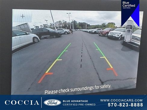 Certified 2022 Ford Explorer XLT w/ Equipment Group 202A image 19