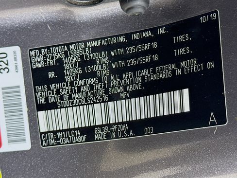 Used 2020 Toyota Sienna XLE w/ XLE Navigation Package AWD/4WD image 35