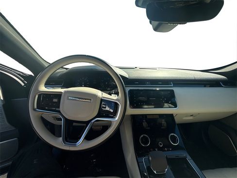 Used 2021 Land Rover Range Rover Velar R-Dynamic S image 19