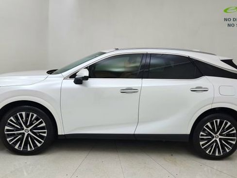 Used 2024 Lexus RX 350 Premium Plus w/ Convenience Package FWD image 3