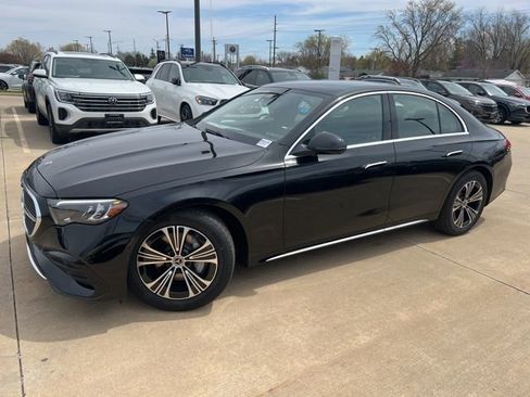 New 2026 Mercedes-Benz E 350 4MATIC Sedan image 3