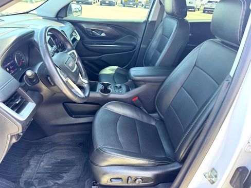 Used 2022 GMC Terrain SLT w/ Infotainment Package II image 12