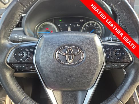 Used 2021 Toyota Venza Limited image 24