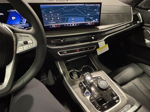 New 2026 BMW ALPINA XB7 AWD/4WD image 19