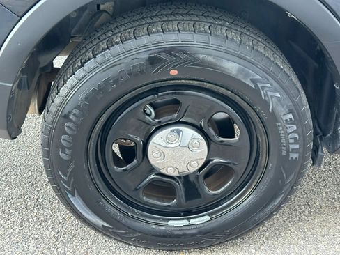 Used 2017 Ford Explorer 4WD Police Interceptor image 39