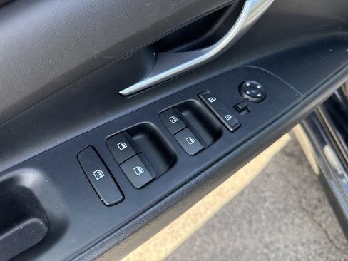 Used 2023 Hyundai Elantra SEL FWD image 20