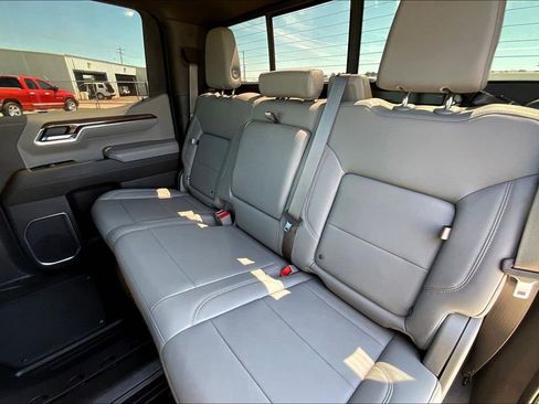 Used 2022 Chevrolet Silverado 1500 RST w/ Convenience Package II RWD image 19