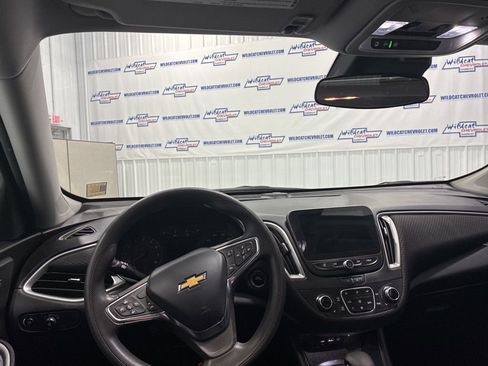 Used 2024 Chevrolet Malibu LT FWD image 2