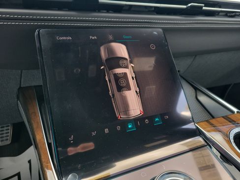 New 2026 Cadillac Escalade ESV Platinum Sport w/ LPO, ONYX Package image 25