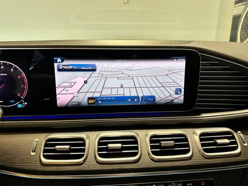 Certified 2025 Mercedes-Benz GLS 450 4MATIC image 23