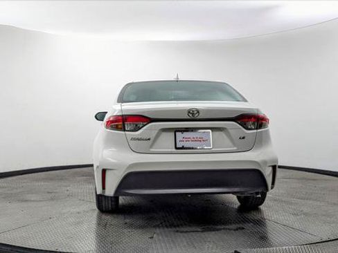 Used 2024 Toyota Corolla LE FWD image 7