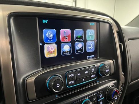 Used 2019 GMC Sierra 2500 Denali w/ Duramax Plus Package AWD/4WD image 37