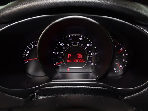 Used 2018 Kia Soul FWD image 20