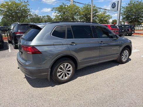 Used 2019 Volkswagen Tiguan SE FWD image 18