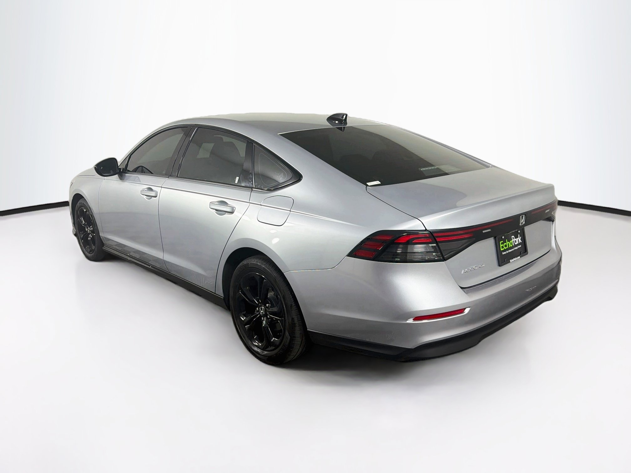 Used 2025 Honda Accord SE image 5
