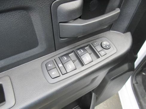 Used 2018 RAM 1500 Tradesman w/ Popular Equipment Group RWD image 10