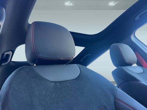 New 2026 Mercedes-Benz GLB 35 AMG 4MATIC image 33