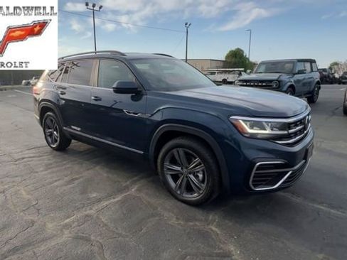 Used 2021 Volkswagen Atlas SE image 2