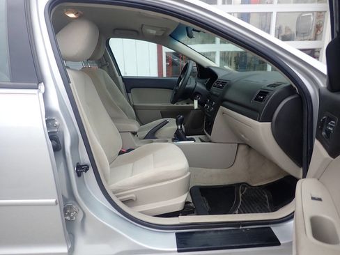 Used 2009 Ford Fusion S image 22