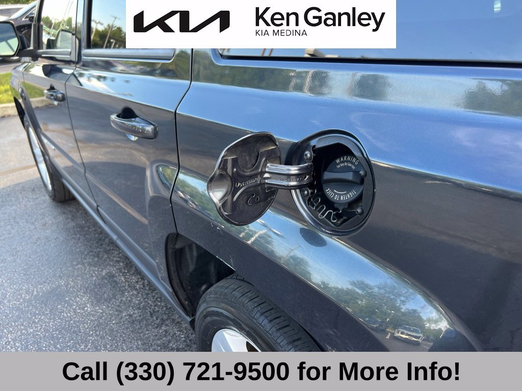 Used 2014 Jeep Patriot Latitude FWD image 41