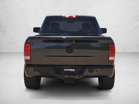 Used 2018 RAM 1500 Express RWD image 6