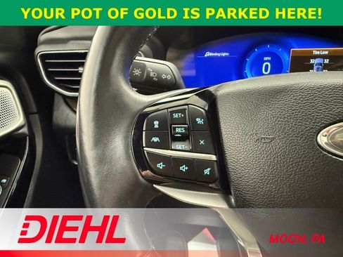 Used 2022 Ford Explorer Platinum w/ Equipment Group 601A image 32