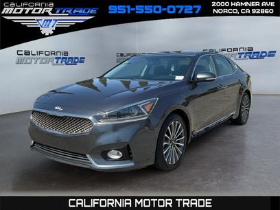 Used 2017 Kia Cadenza Premium w/ Luxury Package
