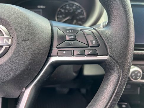 Certified 2023 Nissan Kicks SV FWD image 14