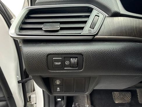 Used 2018 Honda Accord EX image 19