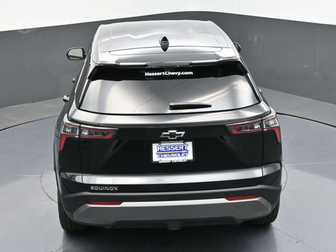 New 2026 Chevrolet Equinox LT w/ Convenience Package II FWD image 42