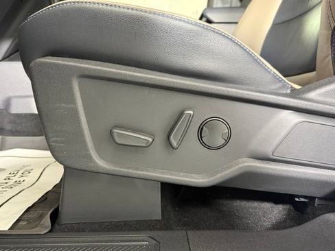 Used 2023 Ford Bronco Wildtrak AWD/4WD image 27
