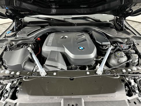 Used 2025 BMW 530i image 34