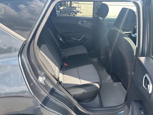 Used 2020 Kia Soul S FWD image 12