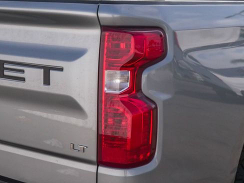 Used 2024 Chevrolet Silverado 1500 LT RWD image 10