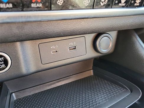 Used 2021 Nissan Rogue SL w/ Premium Package image 37