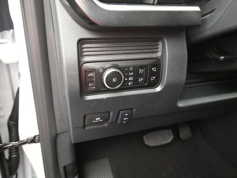 New 2026 Ford F250 Lariat w/ Black Appearance Package image 13