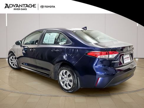 Used 2026 Toyota Corolla LE FWD image 5