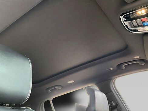 Used 2024 Jeep Grand Cherokee L Overland w/ Luxury Tech Group IV image 27