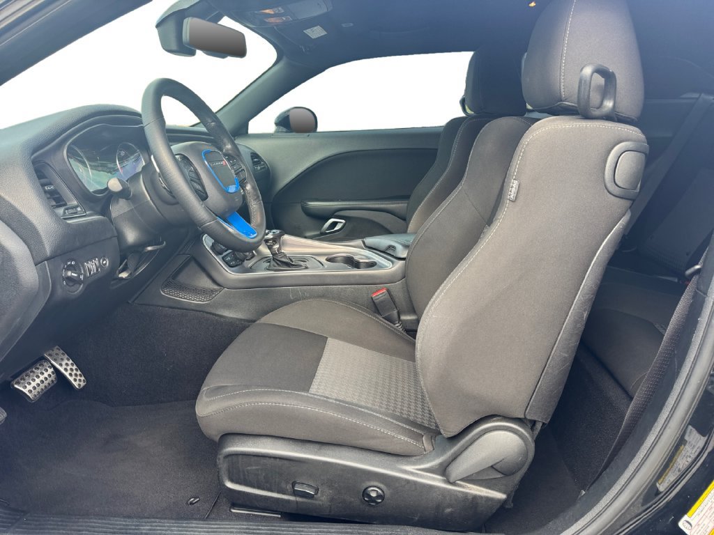 Used 2020 Dodge Challenger R/T RWD image 9