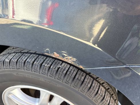 Used 2011 Hyundai Santa Fe GLS image 12