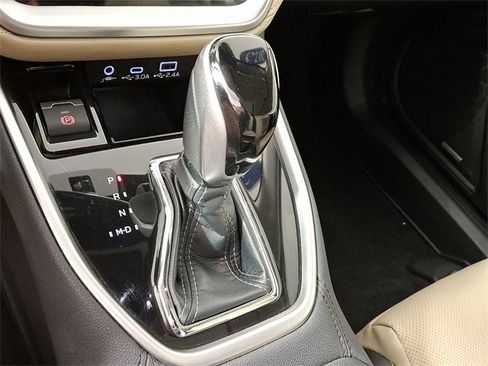 Certified 2023 Subaru Outback Limited image 17