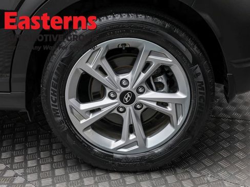 Used 2023 Hyundai Kona SEL image 8