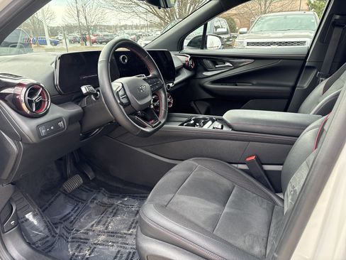 Used 2024 Chevrolet Blazer EV RS image 11