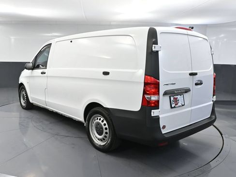 Used 2023 Mercedes-Benz Metris image 5