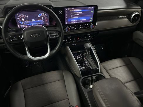 Used 2024 Chevrolet Colorado ZR2 w/ ZR2 Convenience Package III image 13