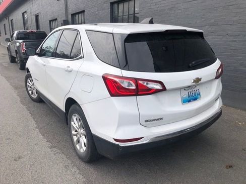 Used 2018 Chevrolet Equinox LT image 3