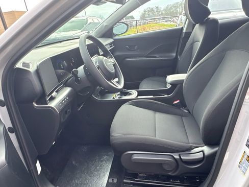 New 2026 Hyundai Kona SE image 9