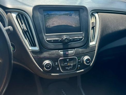 Used 2017 Chevrolet Malibu LS w/ LPO, Convenience Package 1 FWD image 20