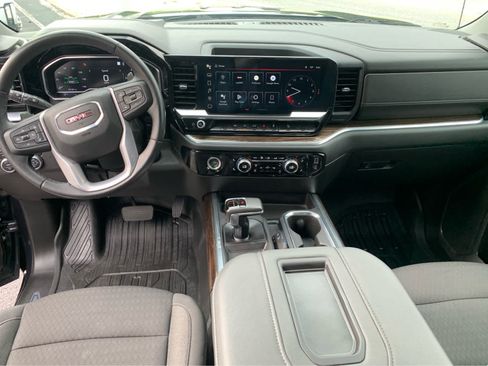Used 2022 GMC Sierra 1500 Elevation AWD/4WD image 9