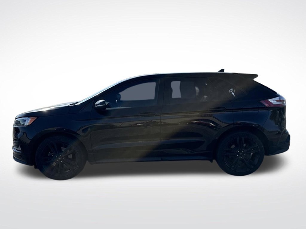 Used 2019 Ford Edge ST w/ Equipment Group 401A AWD/4WD image 3